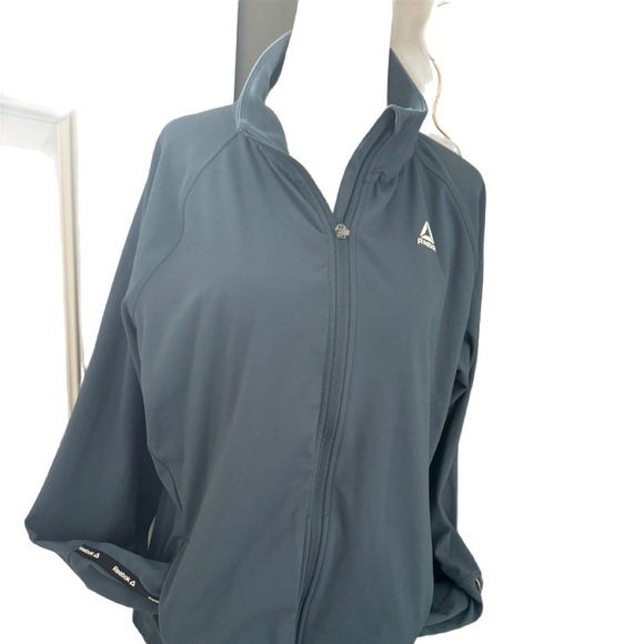 Reebok zip up running jacket. Sz XXL. Greenish grey in color - Picture 1 of 7